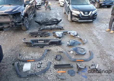 2024 GMC Canyon 4Wd At4 z USA, uszkodzony, nr VIN 1GTP6DEK3R1283676